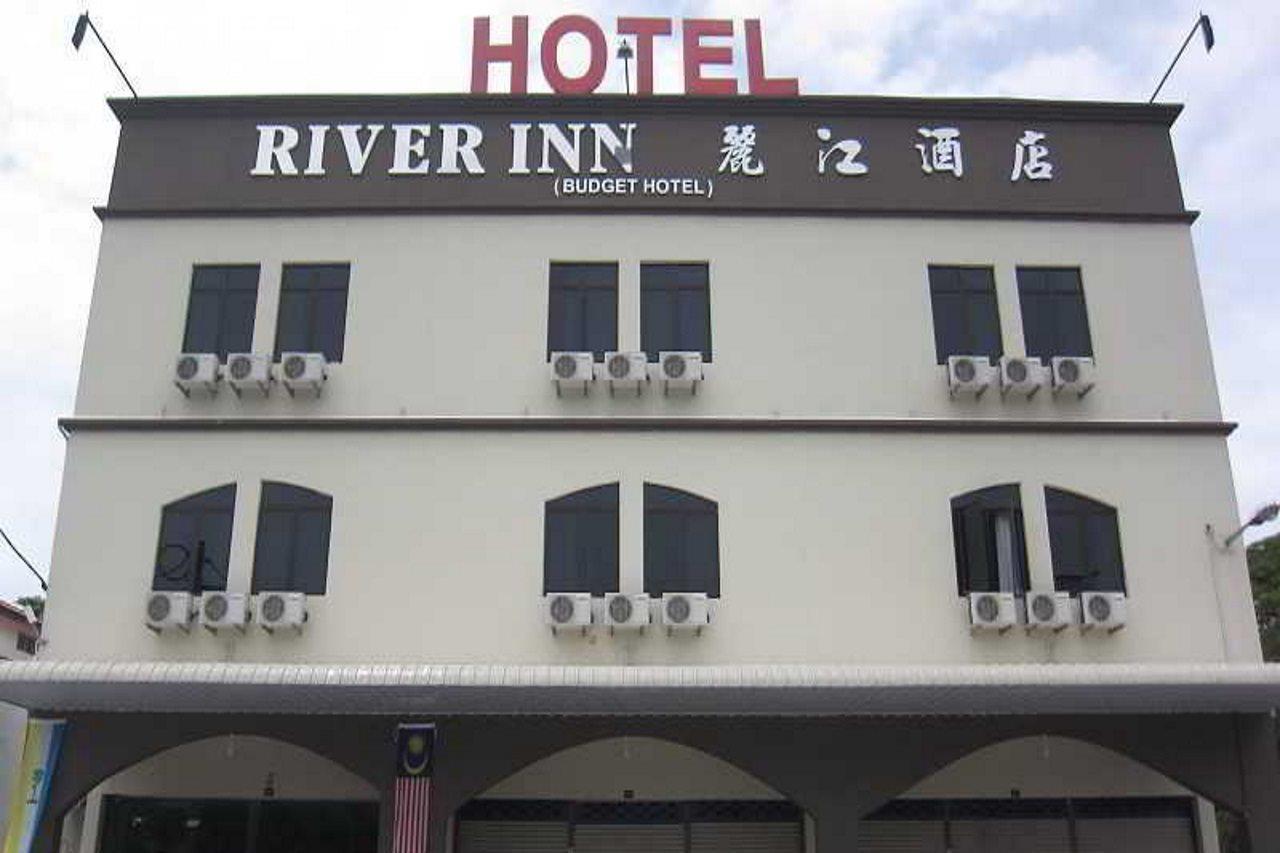 Oyo 301 River Inn Hotel Butterworth Exterior photo